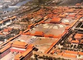 北京古城墙为何独缺一角之谜