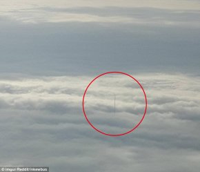 波音737乘客发现云上的秘密