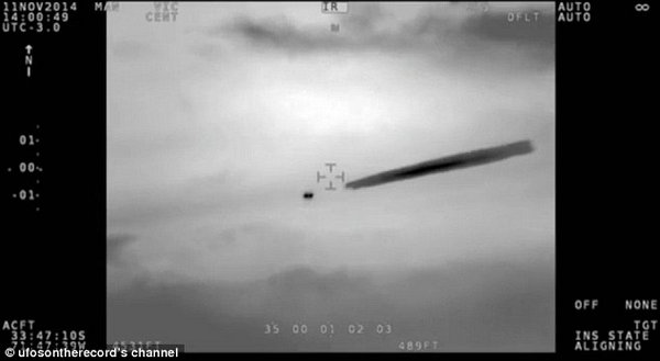 图为智利海军日前发布了一段UFO视频，记录了令人难以置信的画面。
